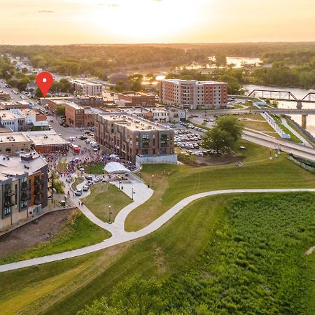 The Lindell Motor Lodge เซดาร์ฟอลส์ ภายนอก รูปภาพ